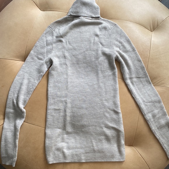 MUJI wool turtleneck - Picture 5 of 8